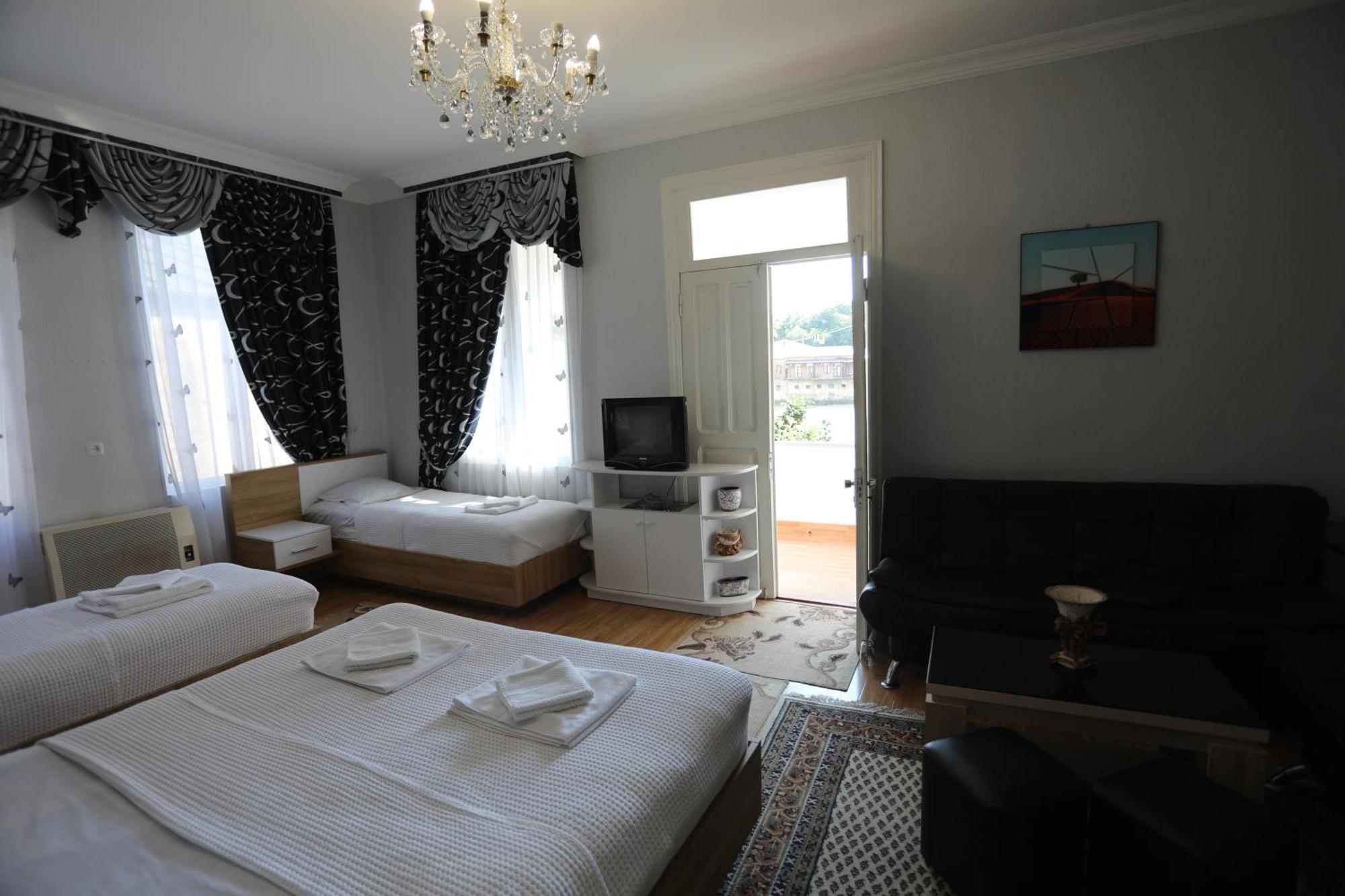 Aparthotel Rioni Kutaisi Dış mekan fotoğraf